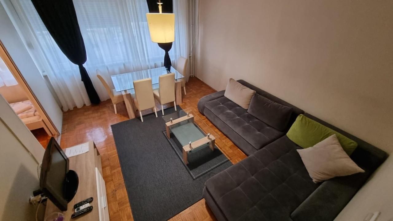 Slavija Square Apartments Belgrade Luaran gambar