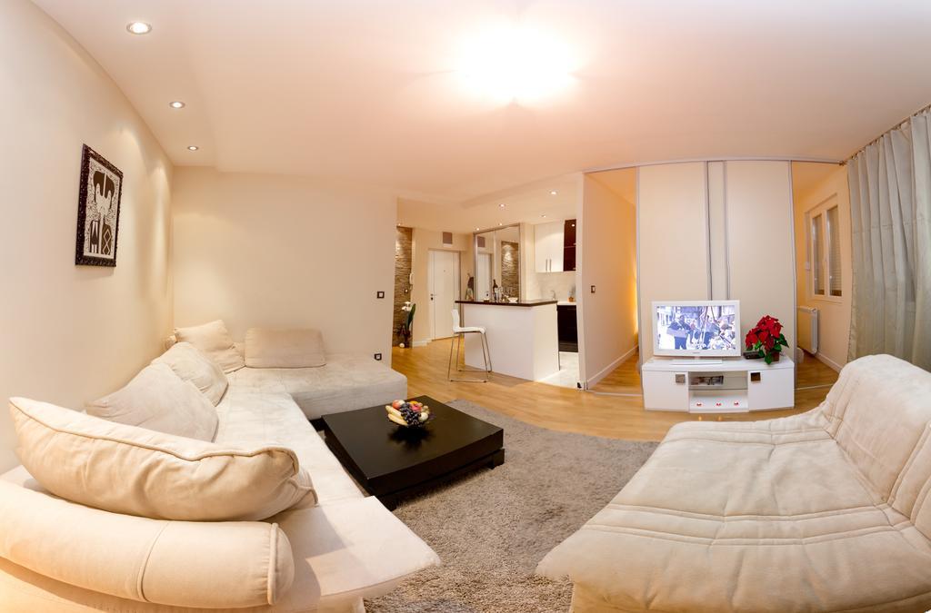 Slavija Square Apartments Belgrade Bilik gambar