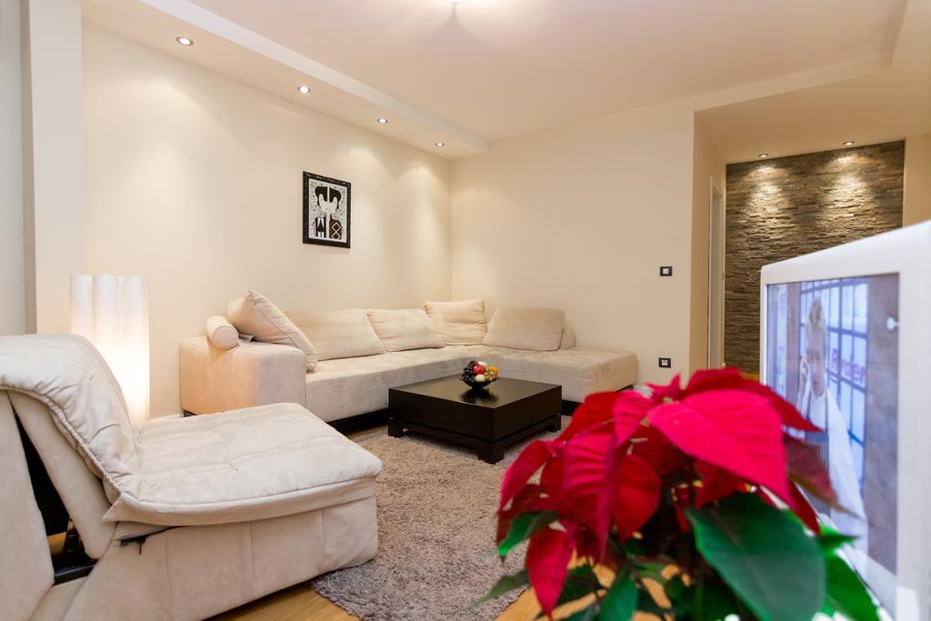 Slavija Square Apartments Belgrade Bilik gambar